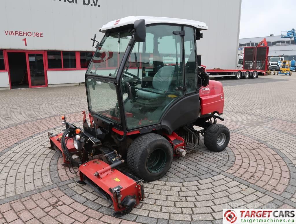 Toro LT3340 3-Gang Hydro 4WD Cylinder Reel Mower Mauriņa traktors
