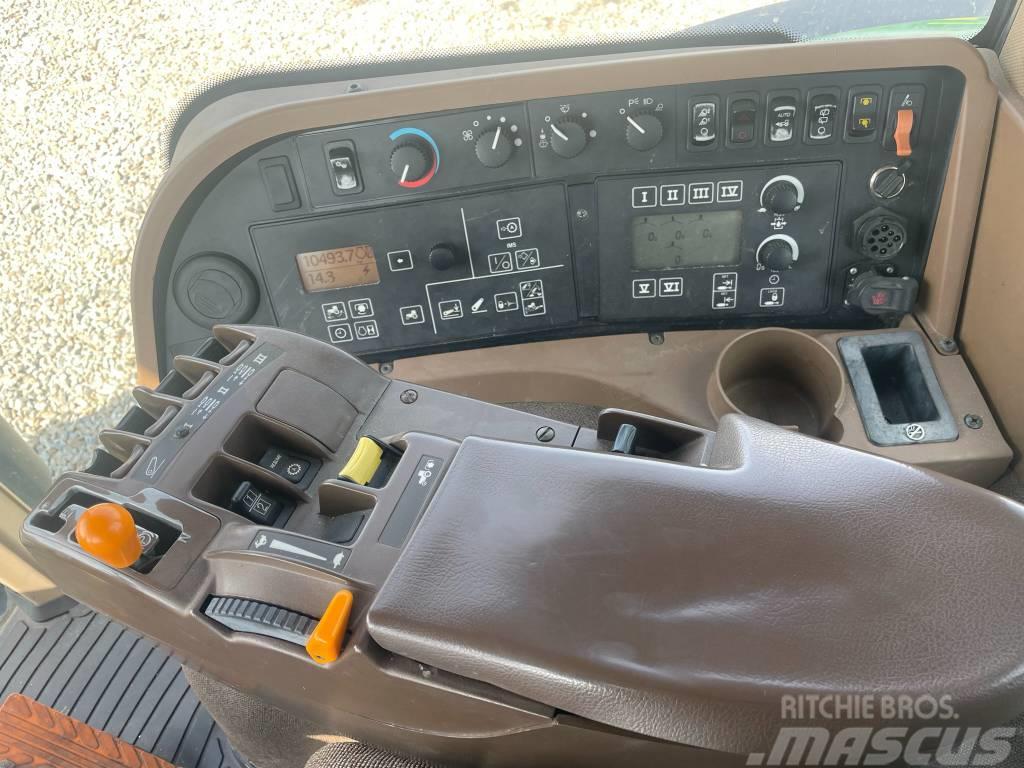 John Deere 8230 Traktori