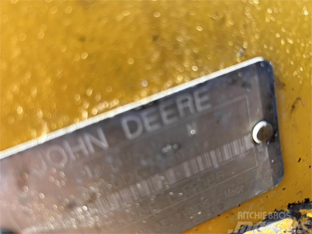 John Deere 510D Ekskavatori-iekrāvēji