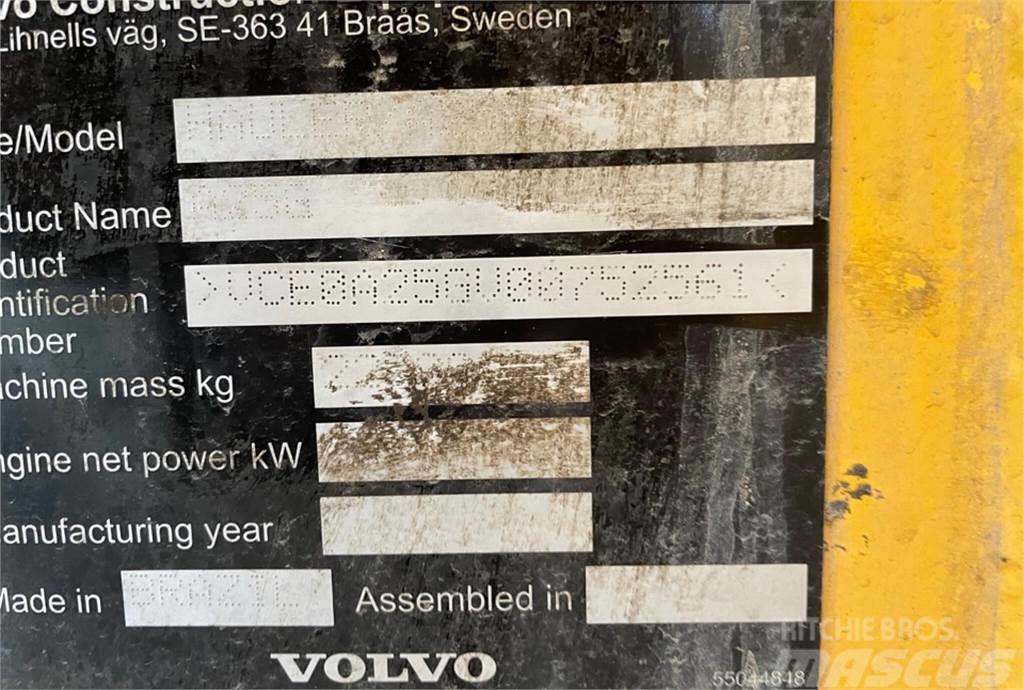 Volvo A25G Artikulētie pašizgāzēji