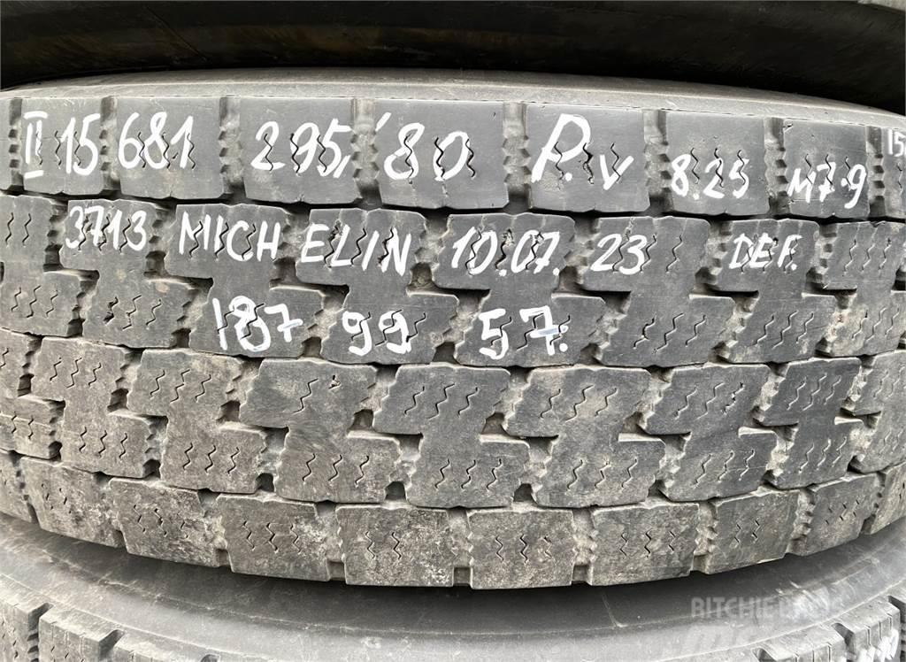 Michelin 4-Series bus K124 Riepas, riteņi un diski