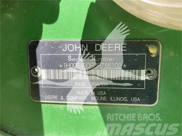 John Deere 640D Ražas novākšanas galvas