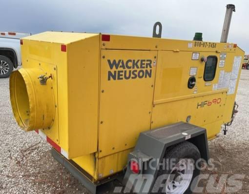Wacker Neuson HIF 690 Komunālās mašīnas