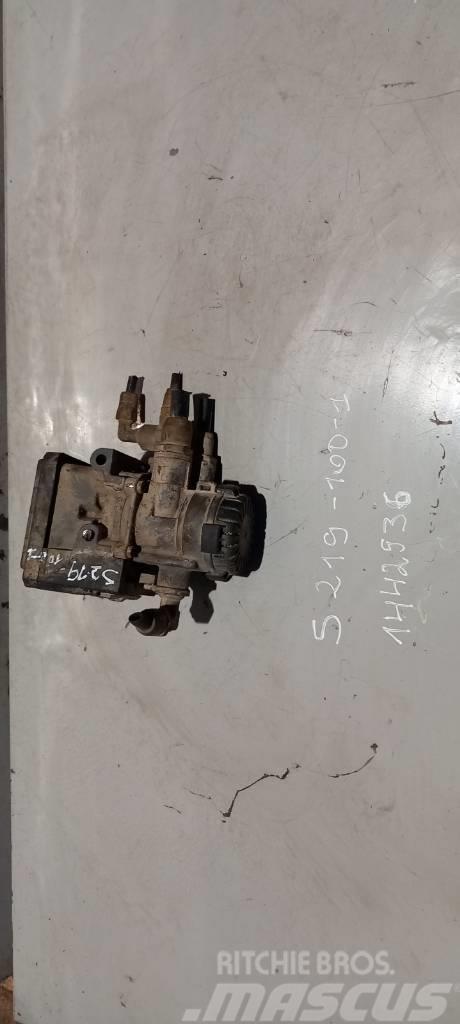 Scania R420 1442936 EBS valve Pārnesumkārbas