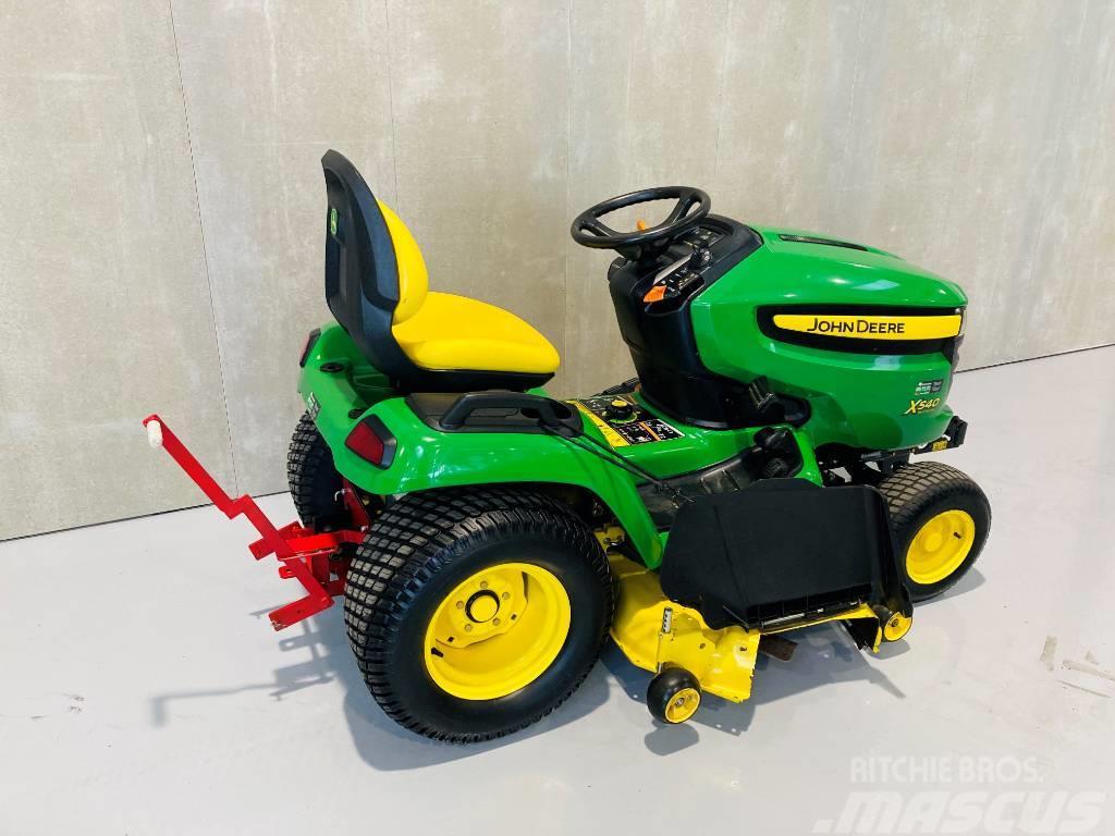 John Deere X 540 Kompaktie traktori