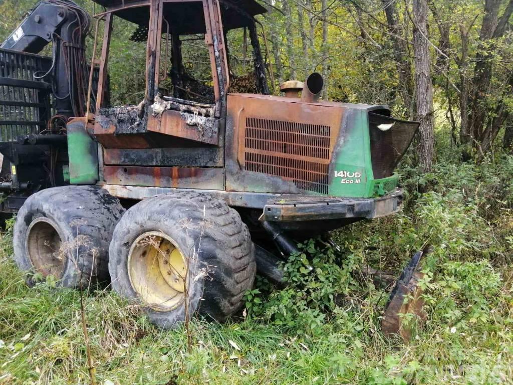 John Deere 1410 D breaking for parts Mežizstrādes traktori