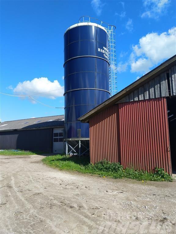 Harvestore 1000 tdr Kornvægt & Kongskilde TRL 75 blæser Tvertņu izkraušanas aprīkojums