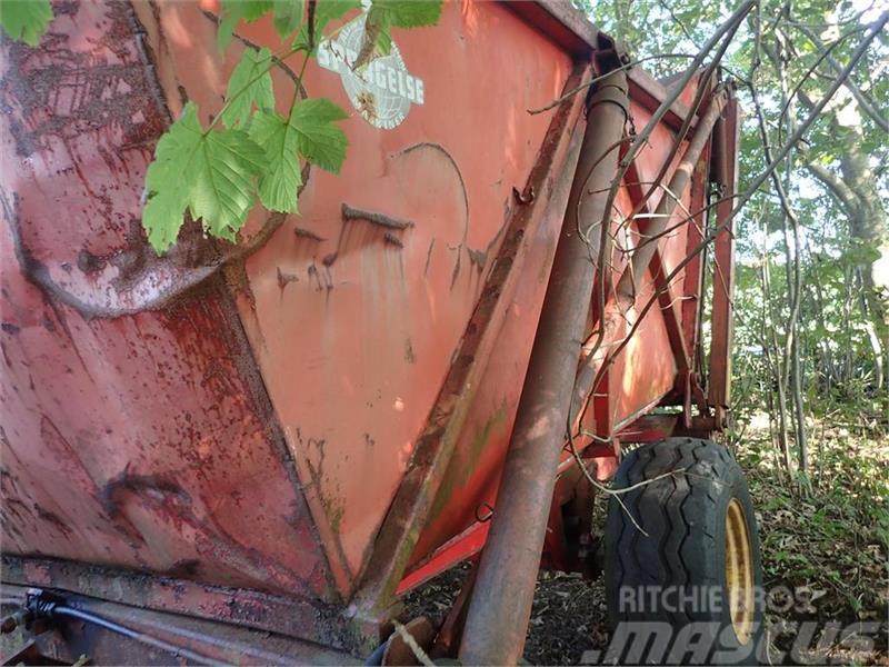 Spragelse Højtipvogn, 7 ton Ristebund Treileri-pašizgāzēji