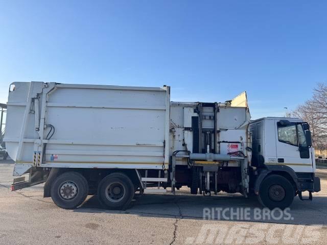 Iveco Eurotech 260E30-75 Atkritumu izvešanas transports