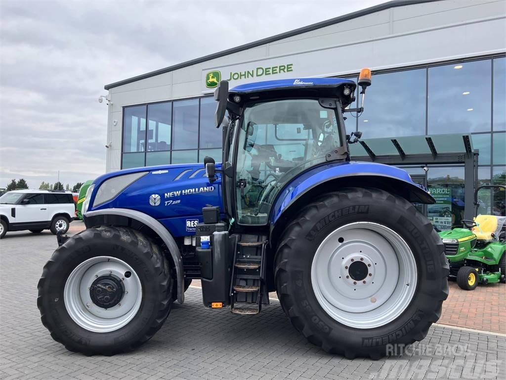 New Holland T7.225 Traktori