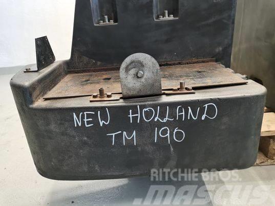 New Holland TM 175 fuel tank Kabīnes un interjers