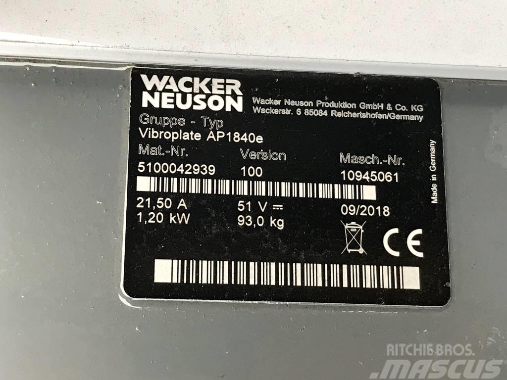 Wacker Neuson AP1840e Vibratori