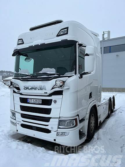 Scania R580 6X4 Hydraulikk, brøytefeste/uttak for spreder Vilcēji