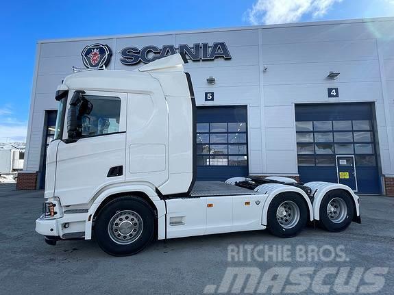 Scania R590A6x4NB, tandemløft Vilcēji