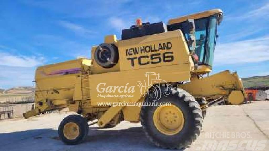 New Holland TC 56 Harvesteri