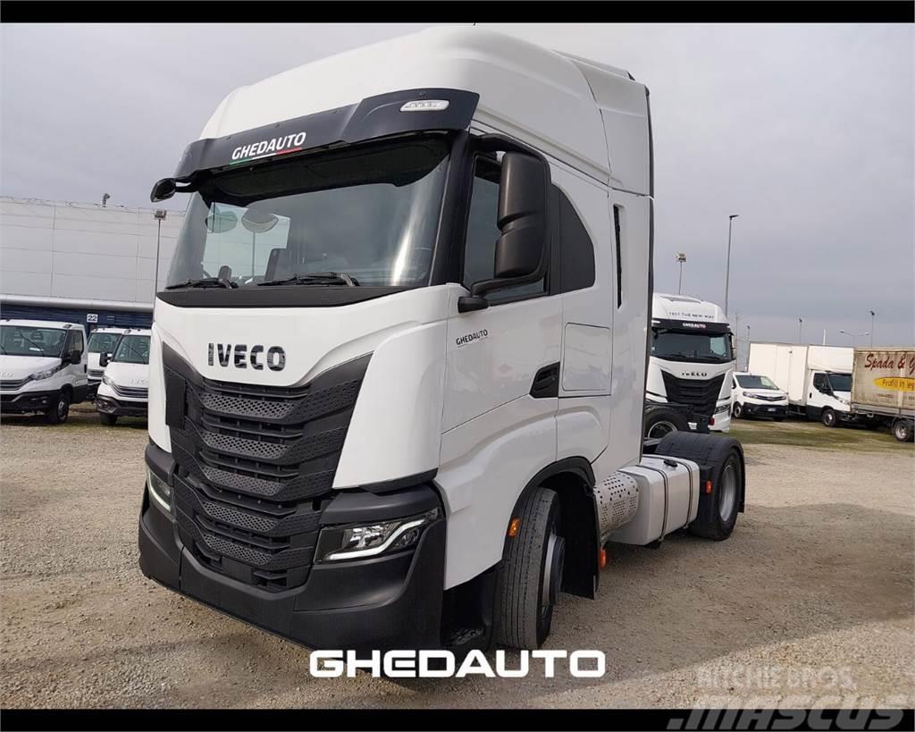 Iveco AS440S48 Furgons
