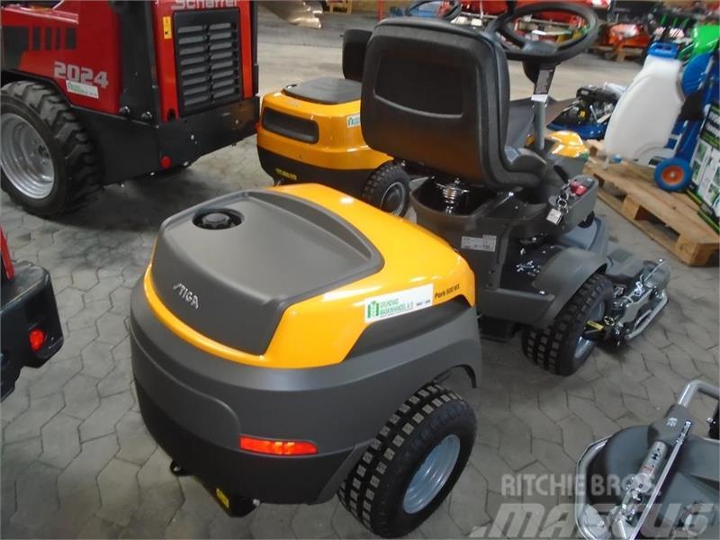 Stiga Park 500WX Kompaktie traktori