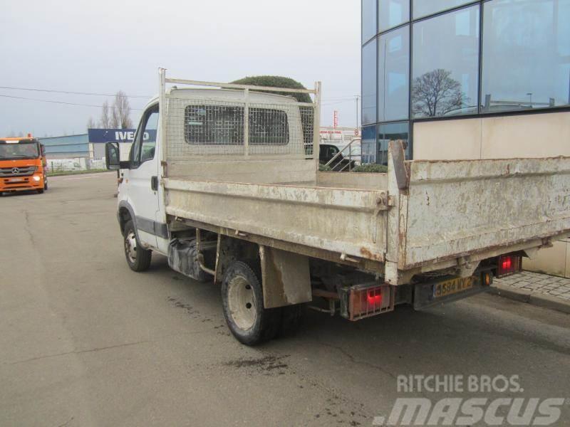 Iveco Daily 35C11 Vieglais kravas automobilis/izkraušana no sāniem