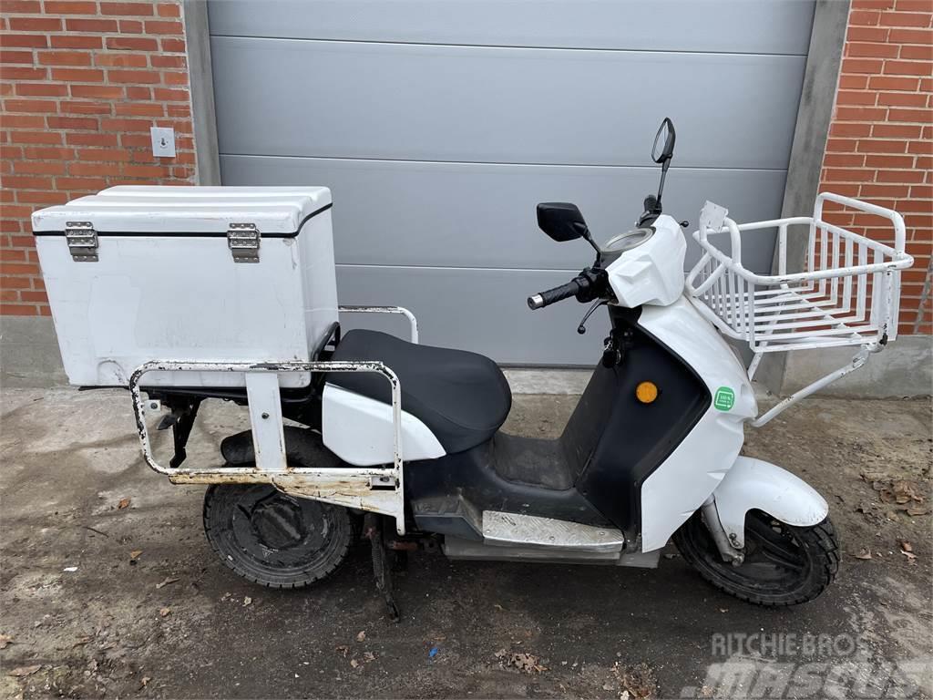  El-scooter V-Moto E-max, German Engineering, Itali Citas sastāvdaļas