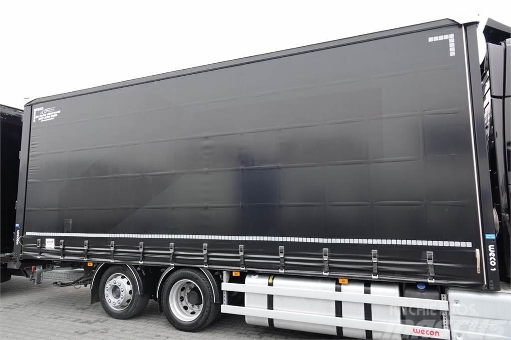 Volvo FH 460 Tents