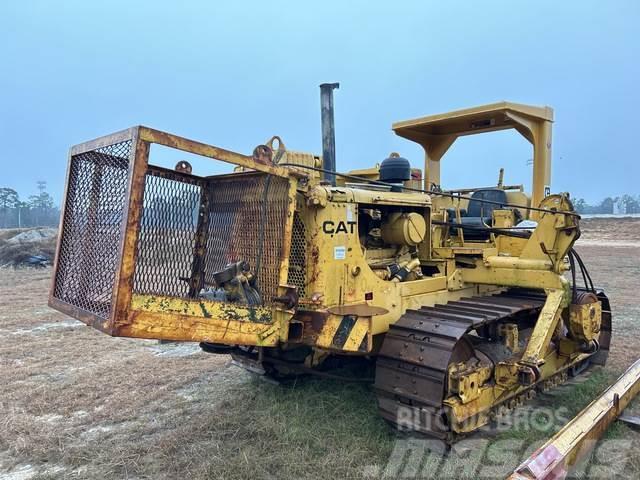 CAT 572 Cauruļvadu buldozeri