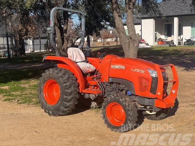 Kubota L2501 Kompaktie traktori