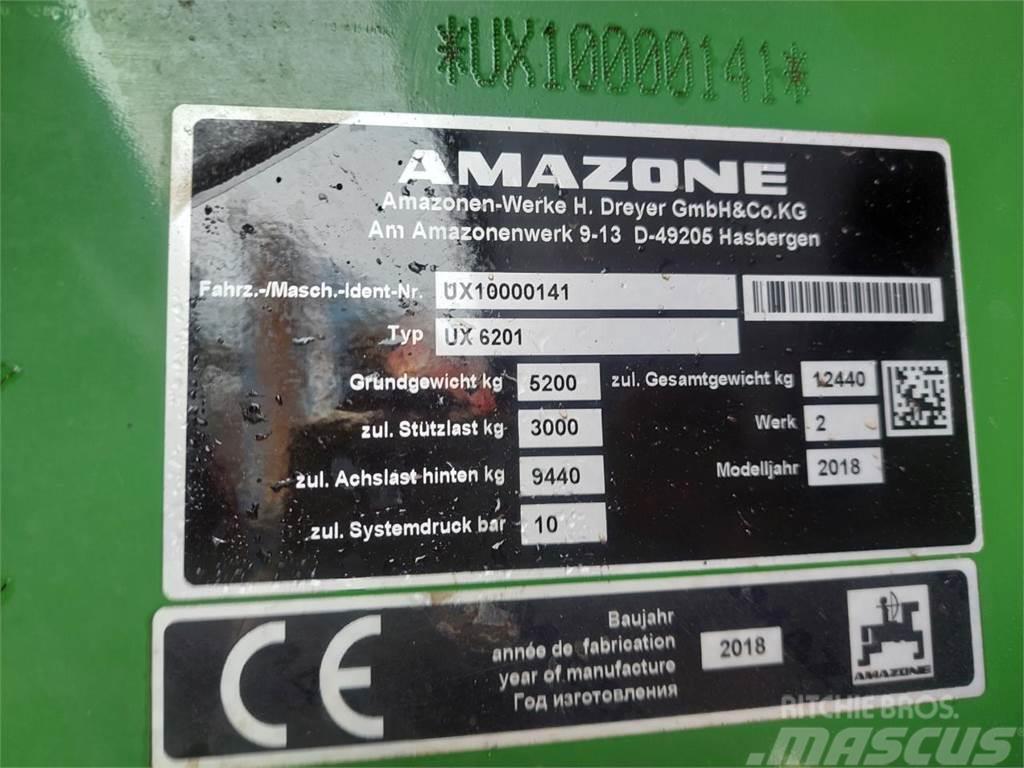 Amazone UX 6201 Super - 24-30-36m Piekabināmie smidzinātāji(miglotāji)