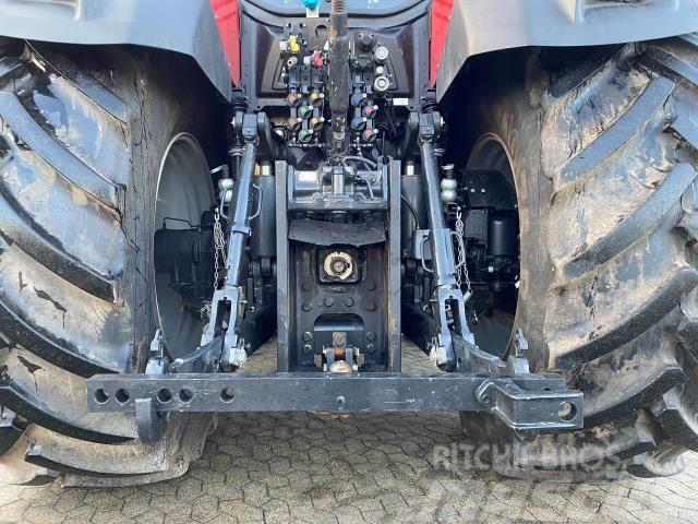 Case IH OPTUM 300 CVX Traktori