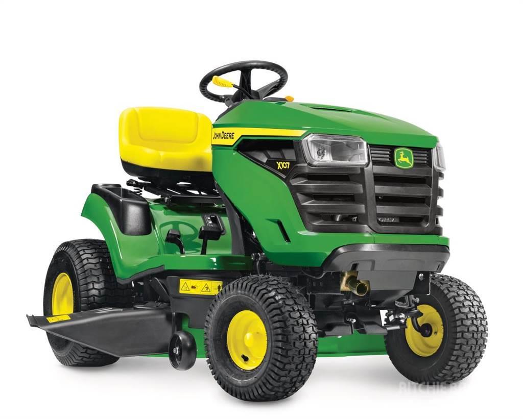 John Deere X107 Kompaktie traktori