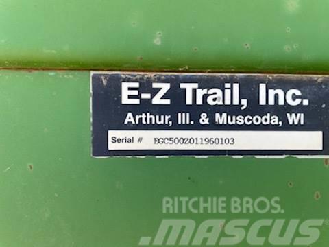 E-Z Trail 500 Graudu pārkraušanas piekabes