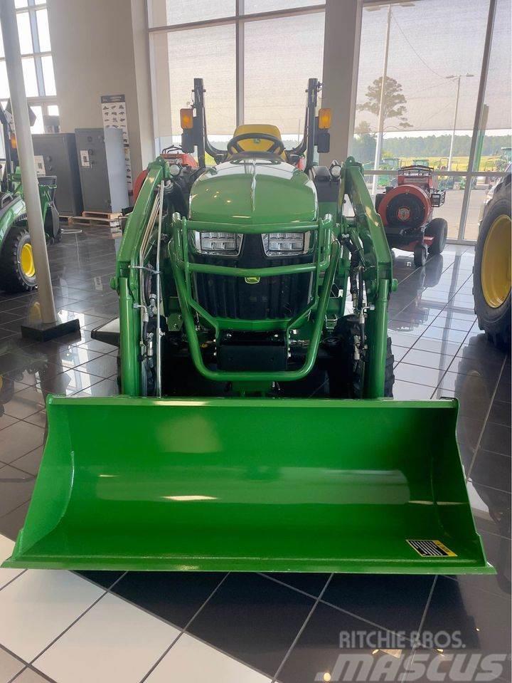 John Deere 2038R Kompaktie traktori