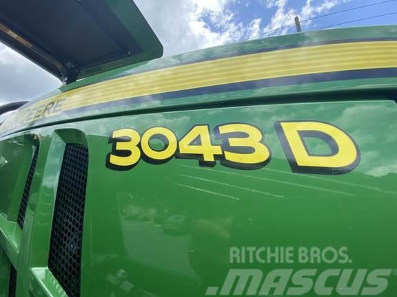 John Deere 3043D Kompaktie traktori