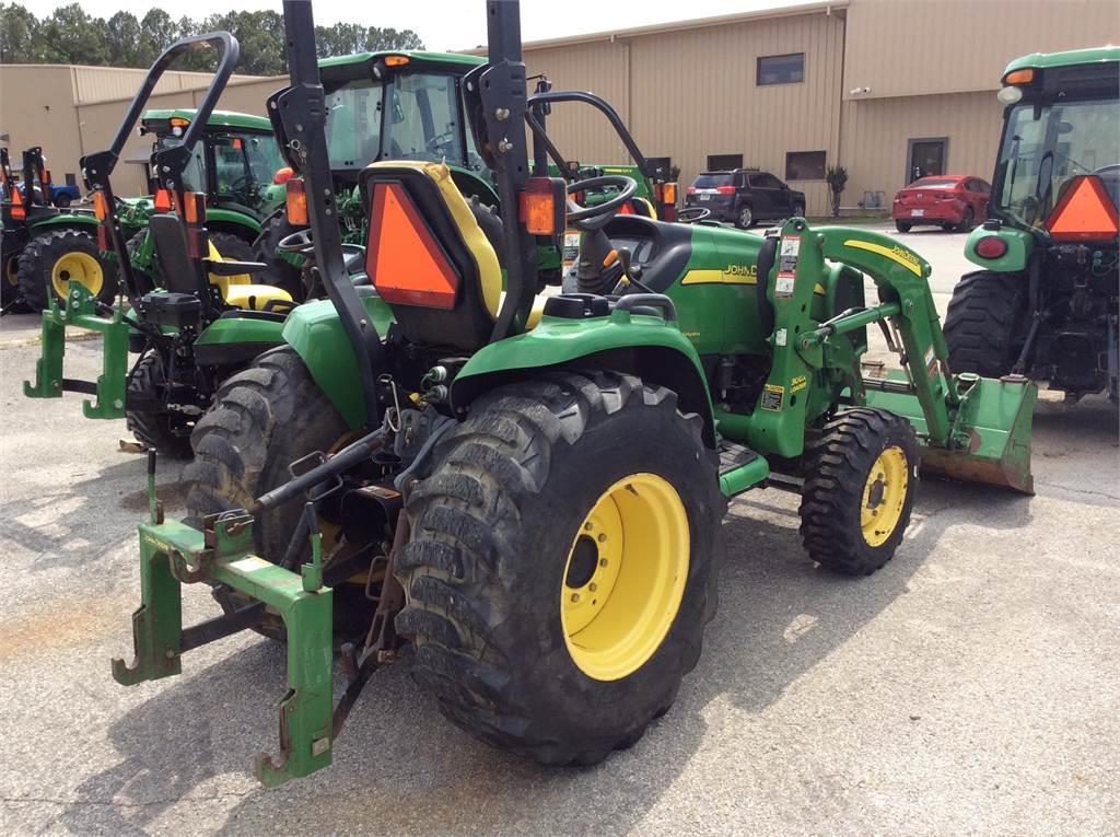 John Deere 3120 Kompaktie traktori
