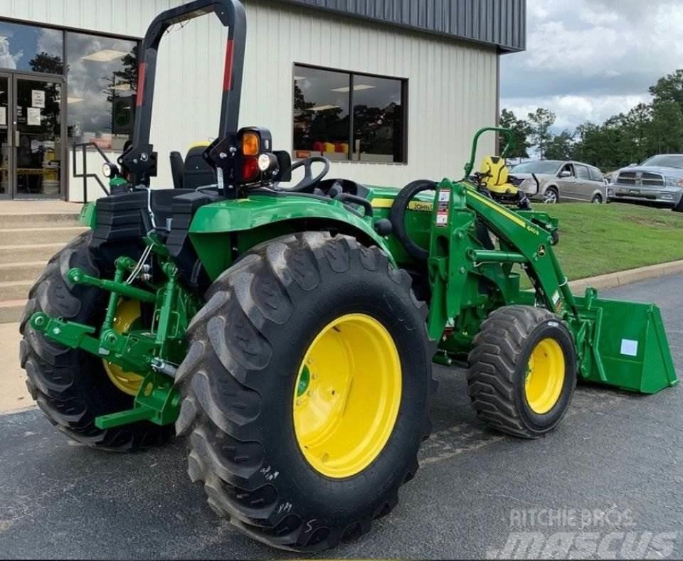 John Deere 4052M Kompaktie traktori