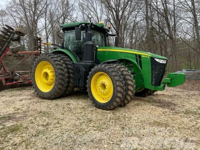 John Deere 8270R Traktori