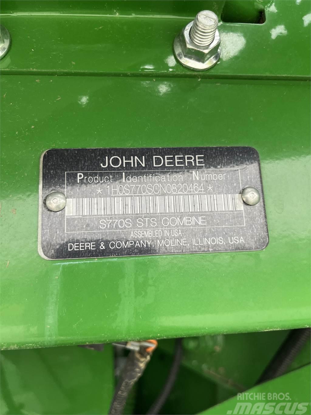 John Deere S770 Ražas novākšanas kombaini