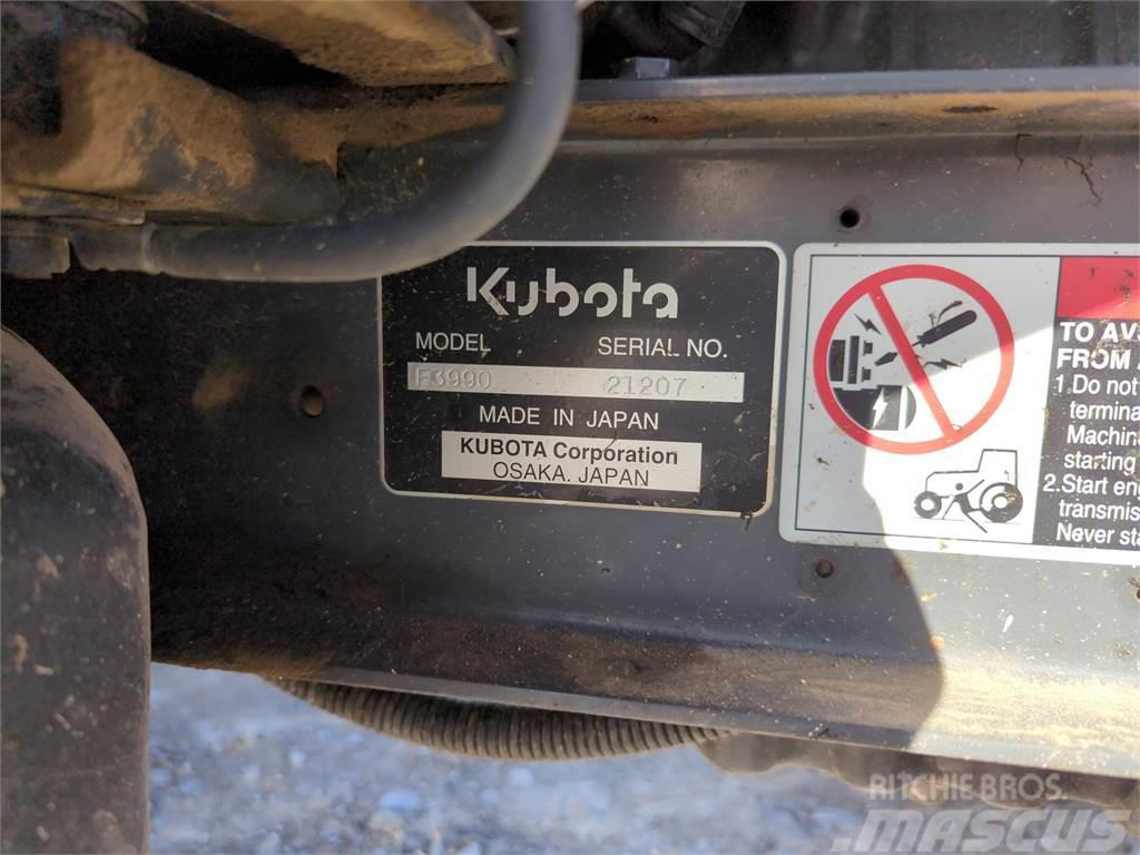 Kubota F3990 Mauriņa traktors