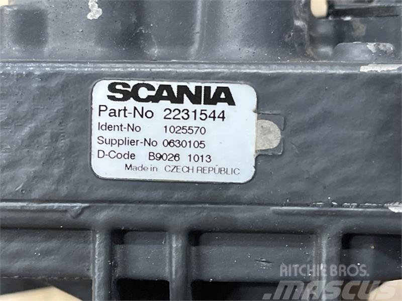 Scania SCANIA ELECTRIC THROTTLE 2231544 Dzinēji