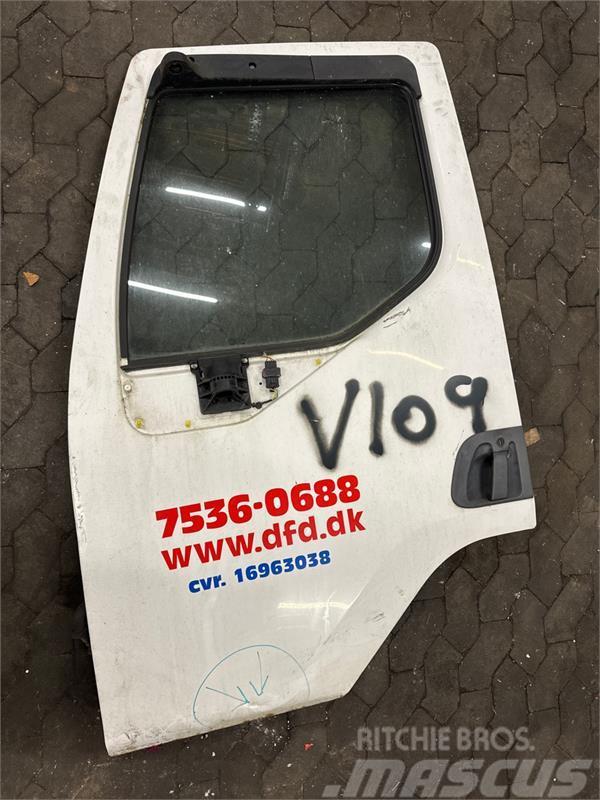 Volvo VOLVO FLE LEFT DOOR 20832731 Citas sastāvdaļas