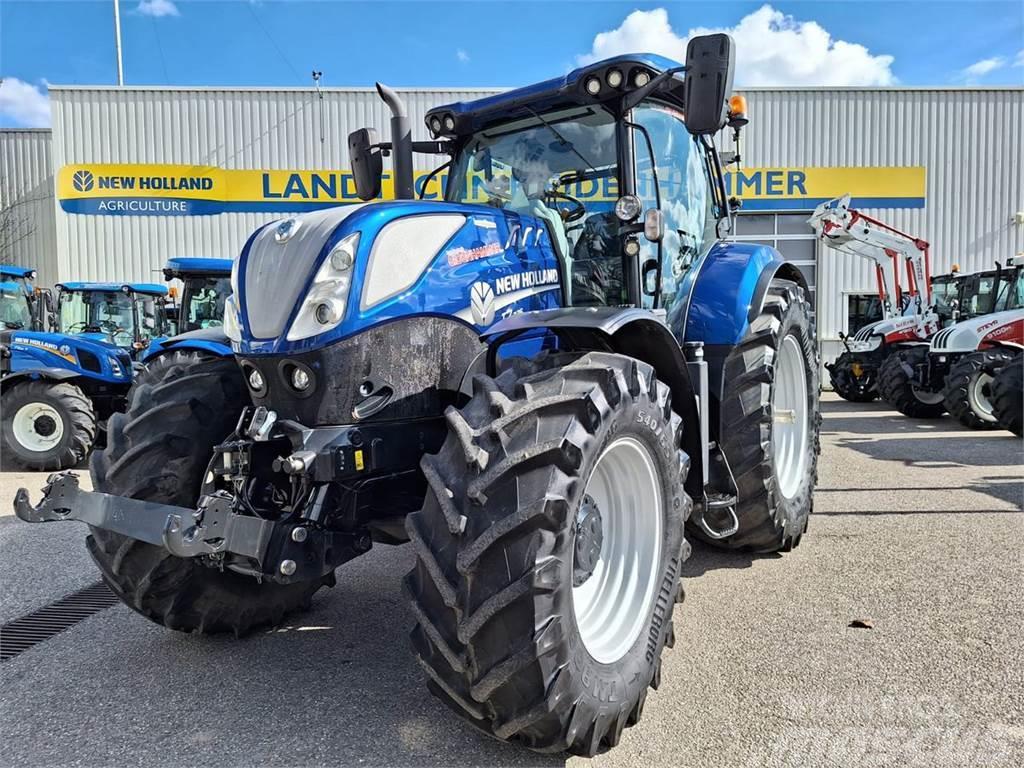 New Holland T7.225 SideWinder II Traktori