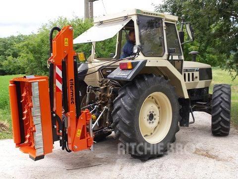  Tifermec DEC 450 L Böschungsmäher Mauriņa traktors