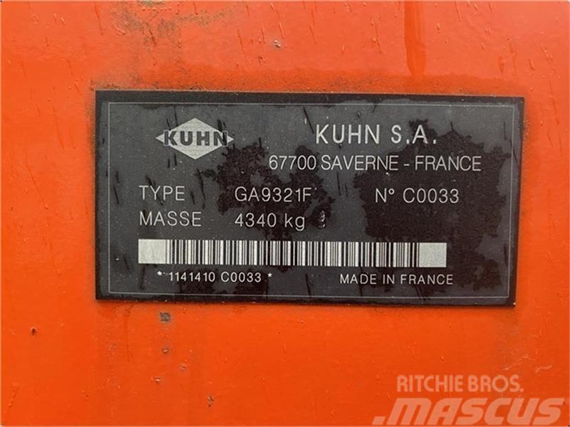 Kuhn GA9321F Grābekļi un siena ārdītāji