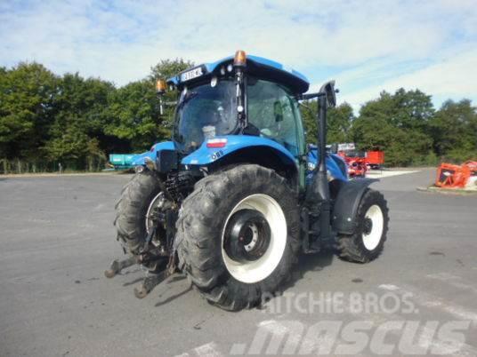 New Holland T6145AC Traktori