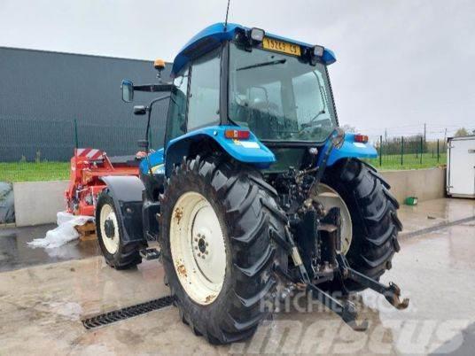 New Holland TM130 Traktori