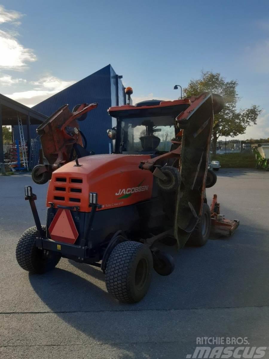 Jacobsen HR 9016 Mauriņa traktors