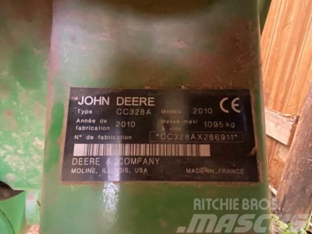 John Deere 328A Pļaujmašīnas ar kondicionieri
