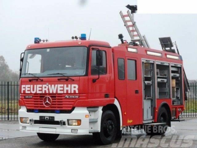 Mercedes-Benz ACTROS 1835 Feuerwehr 2080 L Fire Unit !! Citi