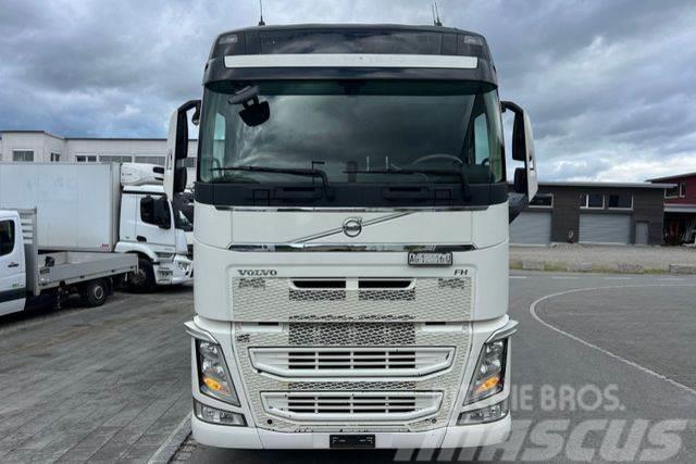 Volvo FH-540 6x2 LBW Tents