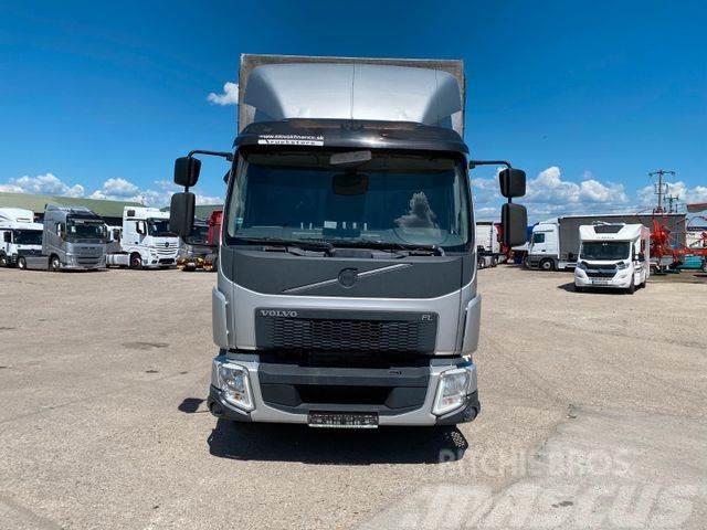 Volvo FL 250 with plane and sides vin 125 Tents