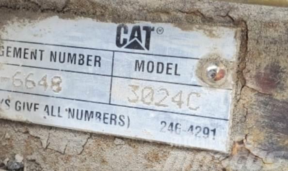 CAT 3024C Dzinēji